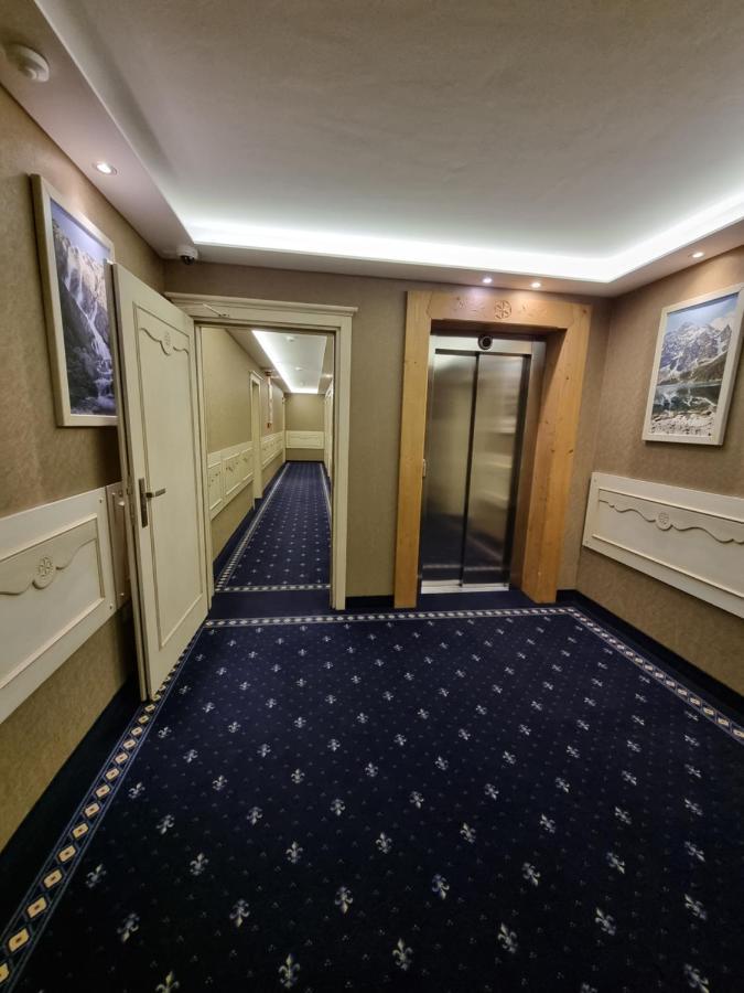 Hotel Carlina Bialka Tatrzanska Ngoại thất bức ảnh